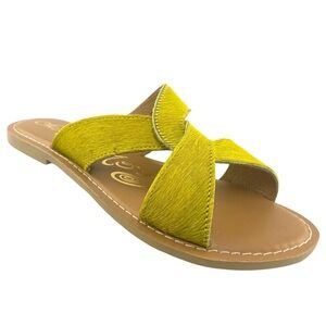 NAUGHTY MONKEY Conga Pony Hair Cross Strap Sandal Chartreuse Size 7 Boho Trendy